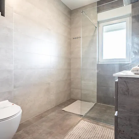 Διαμέρισμα New Luxury 3-bedroom Penthouse With Huge Terrace Σπλιτ
