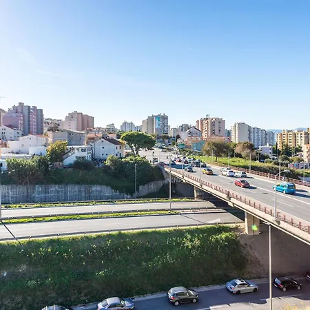 Luxury Modern Penthouse W Jacuzzi & Huge Terrace Appartamento *